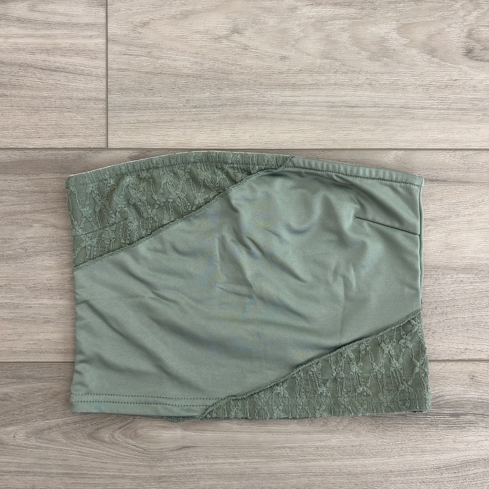 Edikted green lace tube crop top